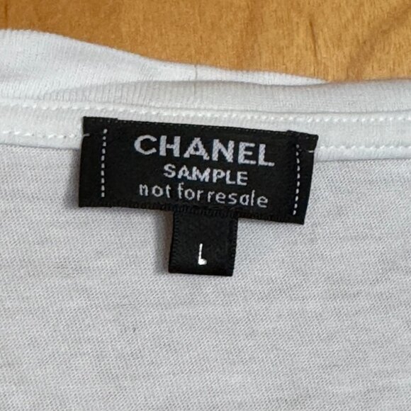 CHANEL 2005 Sample Bedazzled Swarovski Rainbow Logo (sz M) - Picture 5 of 10